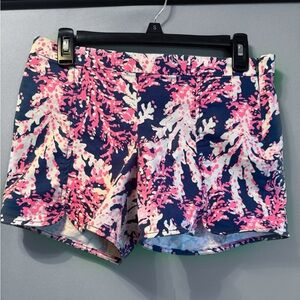 Lilly Pulitzer BeyondSea print Scalloped shorts